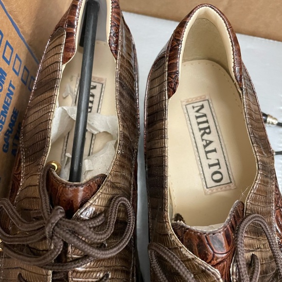 Men’s sz 12 Brown Two-Tone Snake, Gator & Gold Lemon Peppa Steppas - Picture 3 of 7